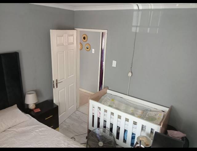 2 BEDROOM TOWNHOUSE FOR SALE IN ALBEMARLE